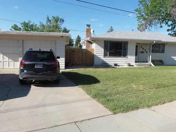 2350 E 3rd St, Casper, WY 82609
