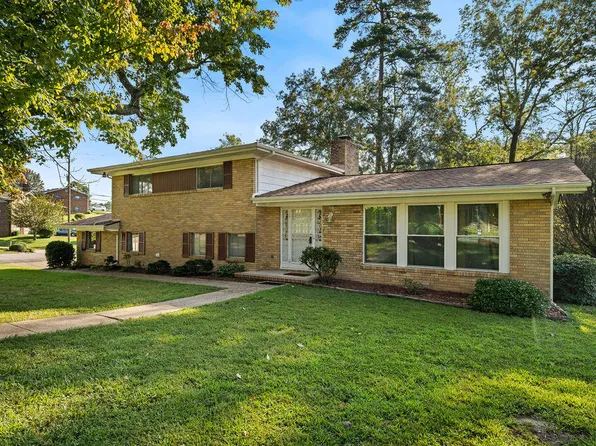 3901 N Mission Oaks Dr, East Ridge, TN 37412