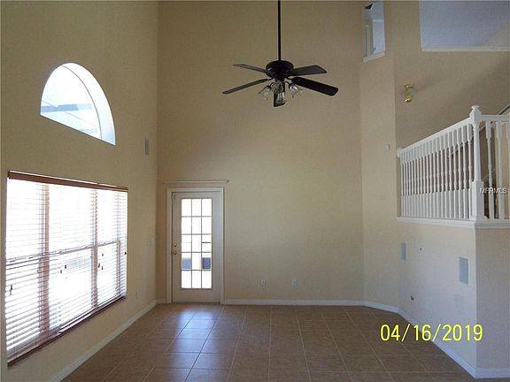 4th image of 9650 Heron Pointe Dr