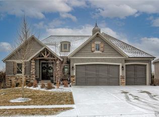 25811 W 96th Ter, Lenexa, KS 66227