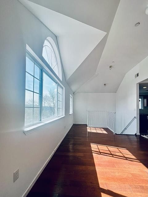 1st image of 107 Scribner Ave #2