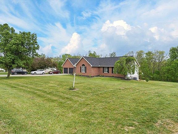 2nd image of 322 Cedar Hill Dr