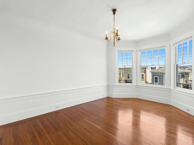 1166 S Van Ness Ave #5 — Photo 11