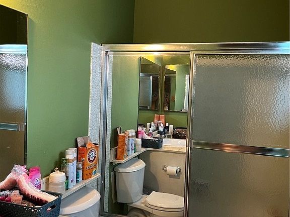 5th image of 5825 Velma Ave