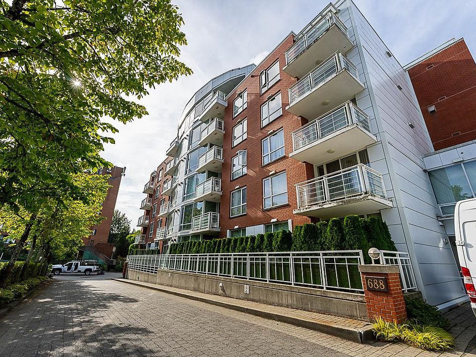 1st image of 688 Fairchild Rd #405