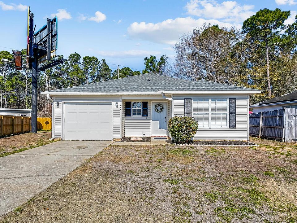 1st image of 2046 Marquesas Ln