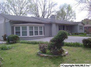 704 Cooper Ln SW, Hartselle, AL 35640