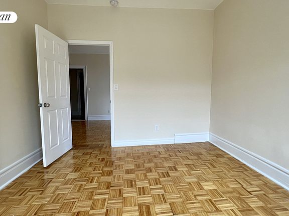 4th image of 1429 Ovington Ave #2F