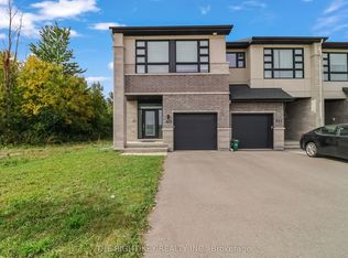 829 Brian Good Ave, Ottawa, ON K4M0N6