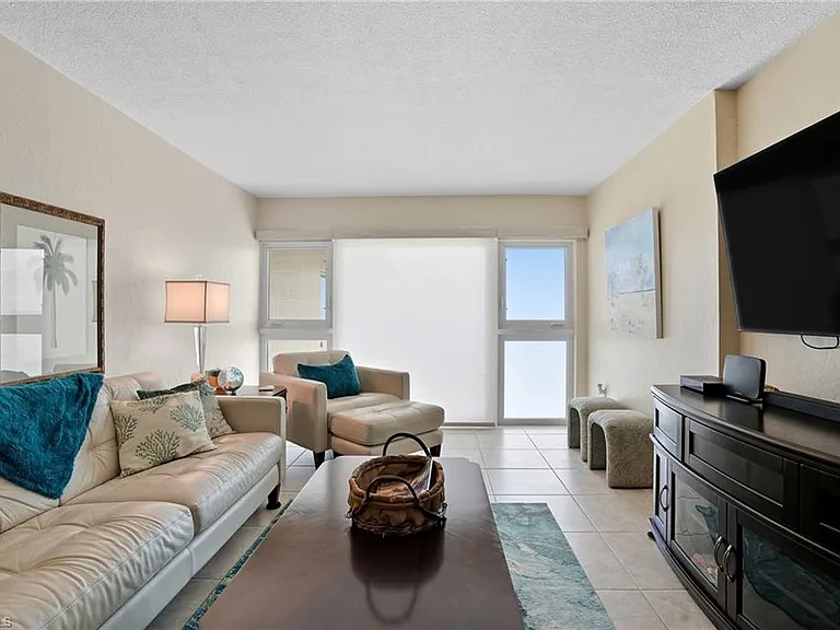 25900 Hickory Blvd #803 — Photo 25