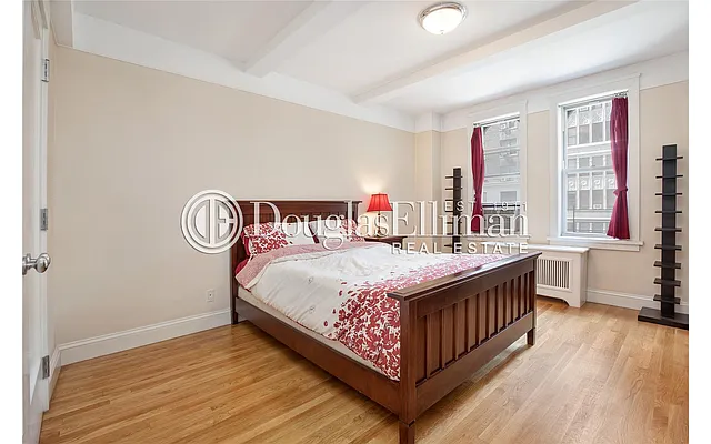 Rented by Douglas Elliman | media 19