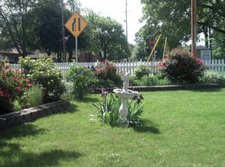 404 Beech Park Dr, Greenwood, IN 46142