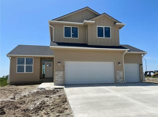 3216 9th Ave SW, Altoona, IA 50009