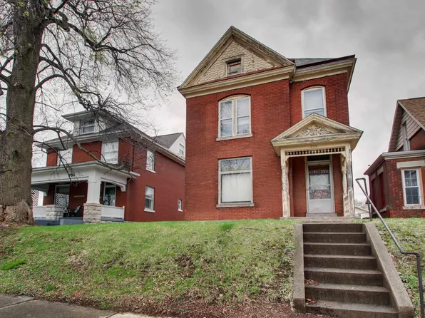 703 N 13th St, Quincy, IL 62301