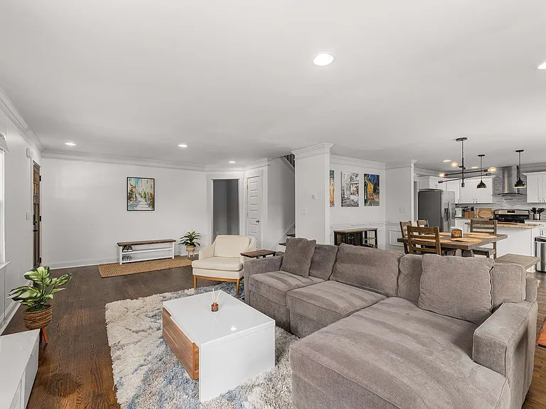 1134 Knott St SE — Photo 14