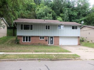 1750 Spruce Dr, Red Wing, MN 55066