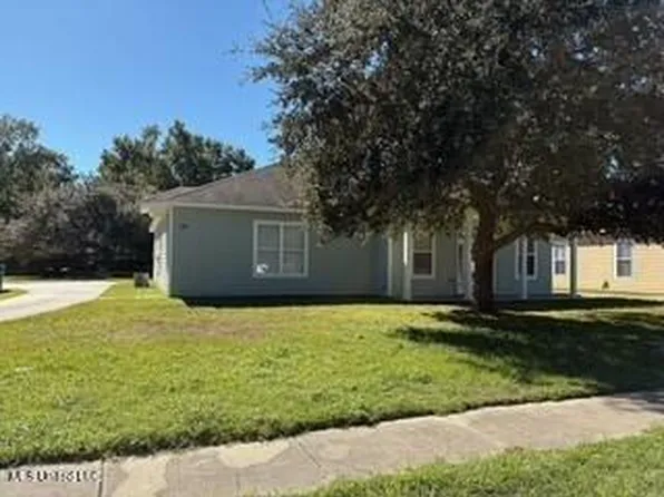114 Earle Taylor Ln, Ocean Springs, MS 39564
