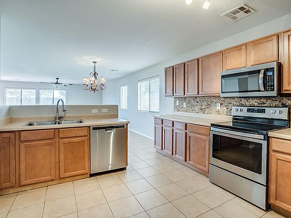 5th image of 40502 N Przewalski St