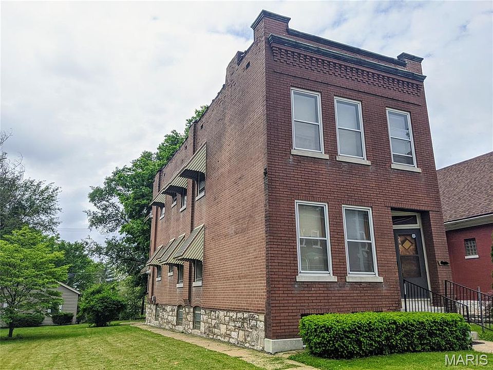 1st image of 1036 Theobald St
