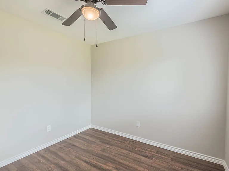 7522 Pepperbrook Dr — Photo 13