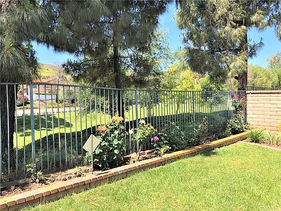 5th image of 6179 Sunny Meadow Ln