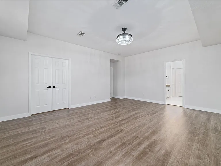 20415 Longspring Dr — Photo 16