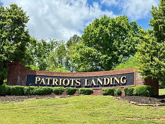 3rd image of 1055 Patriot Landing Dr
