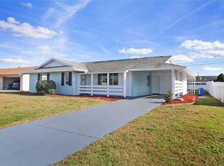 714 Torrey Pines Ave, Sun City Center, FL 33573