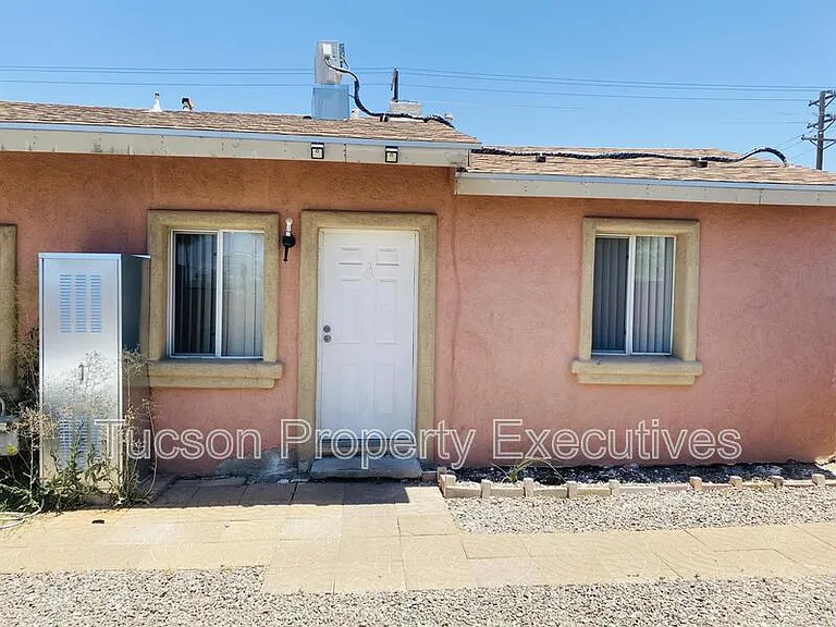 208 W Ventura St #1-A — Photo 1