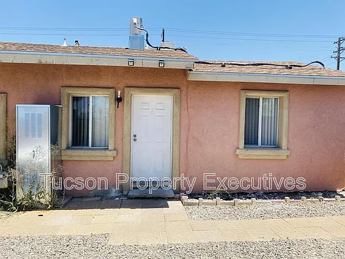 208 W Ventura St #1-A Photo 1
