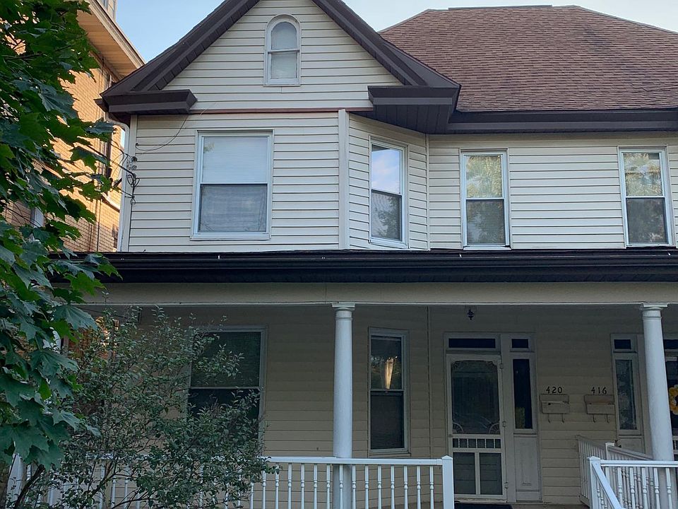 Townhouse (left side of duplex)