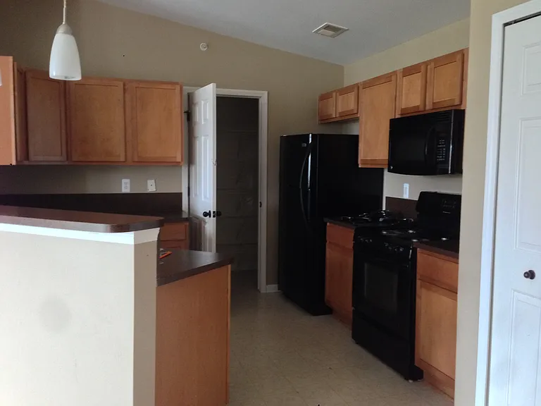 23870 Northstone Village Dr — Photo 24