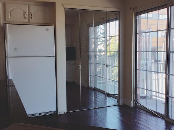 4th image of 33 Krueger Ct #1206