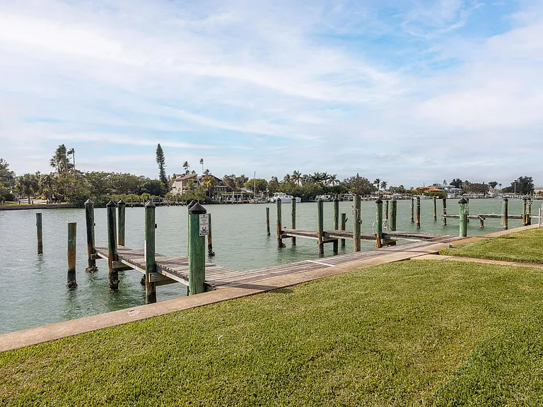 12080 Capri Cir S #101 — Photo 34