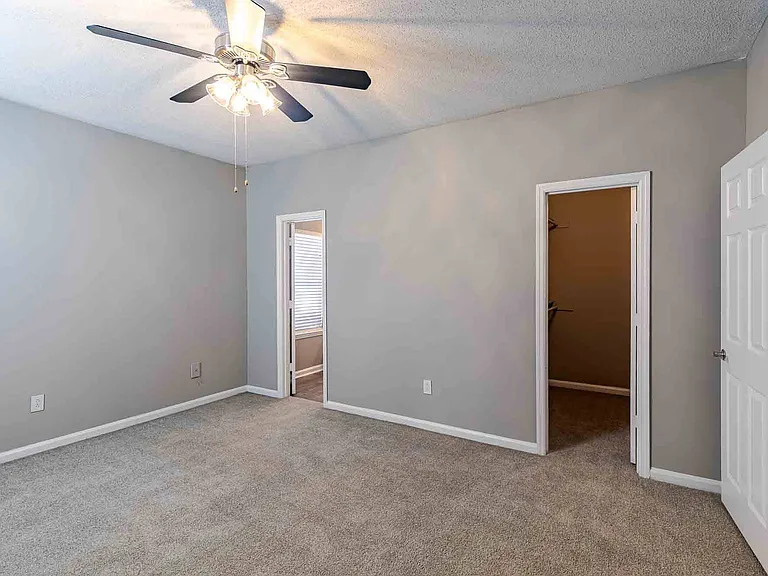 Austin Chase Apartments — Photo 5