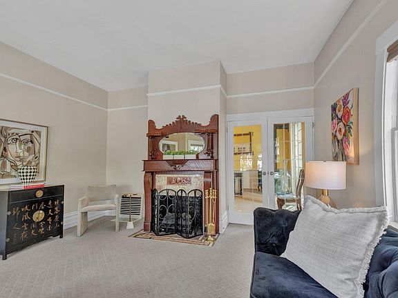 3rd image of 615 Carolina Street