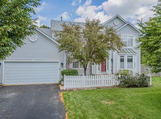 14 Walbridge Ct, Algonquin, IL 60102