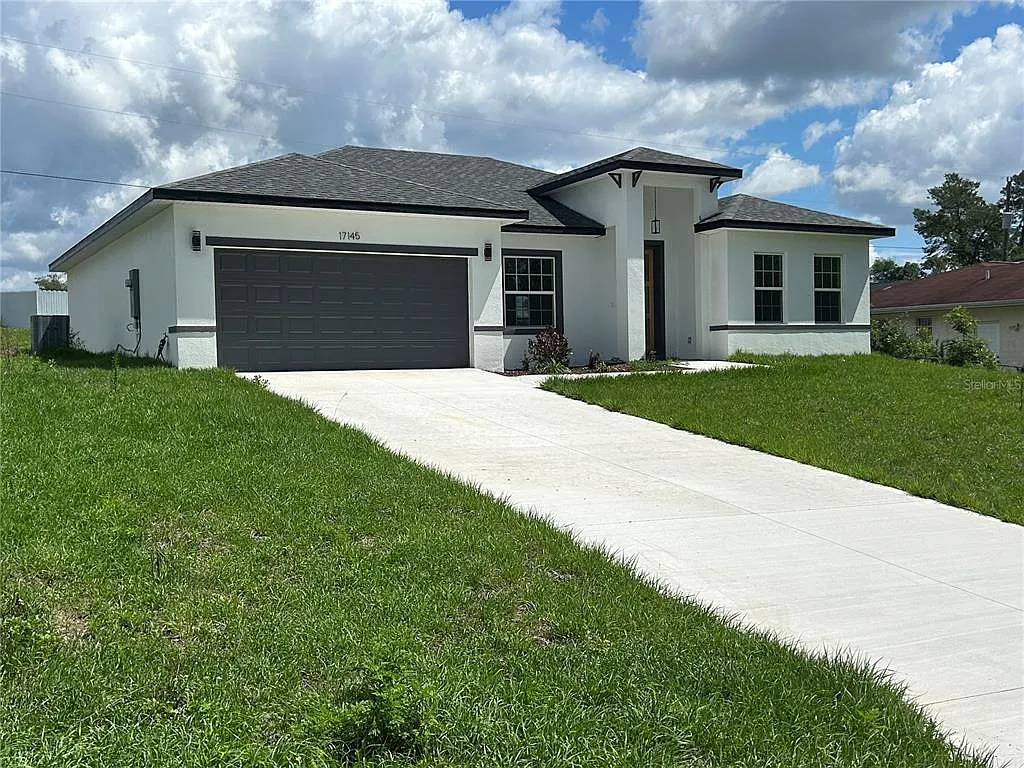 4 bed, 2.0 bath, 1792 sqft, $1,950 — Photo 2