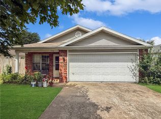 746 Locust St, Springdale, AR 72762