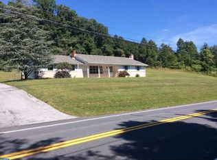 4036 Pricetown Rd, Fleetwood, PA 19522