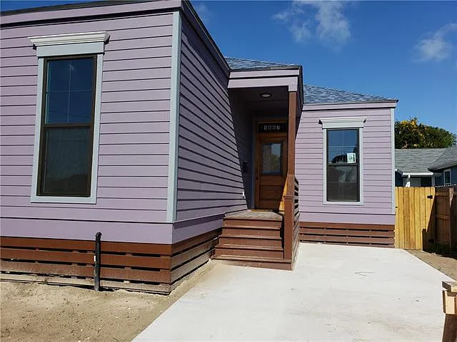 1667 N Miro St — Photo 1