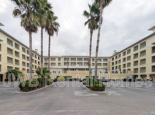 525 3rd St N APT 305, Jacksonville Beach, FL 32250