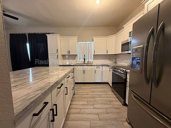4th image of 18626 N 34th Ave Unit 2