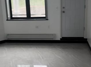 526 53rd St FLOOR 4, Brooklyn, NY 11220