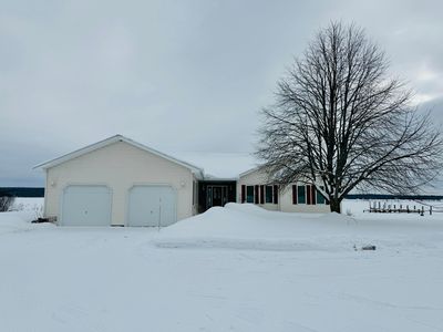 5527 S Scenic Dr, Sault Sainte Marie, MI, 49783