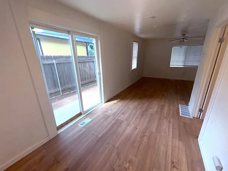 519 S El Paso St — Photo 5