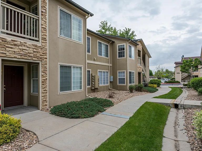 10030 E CAROLINA DR 103 DENVER-large-009-020-Building Entryway-1500x1000-72dpi_07112024
