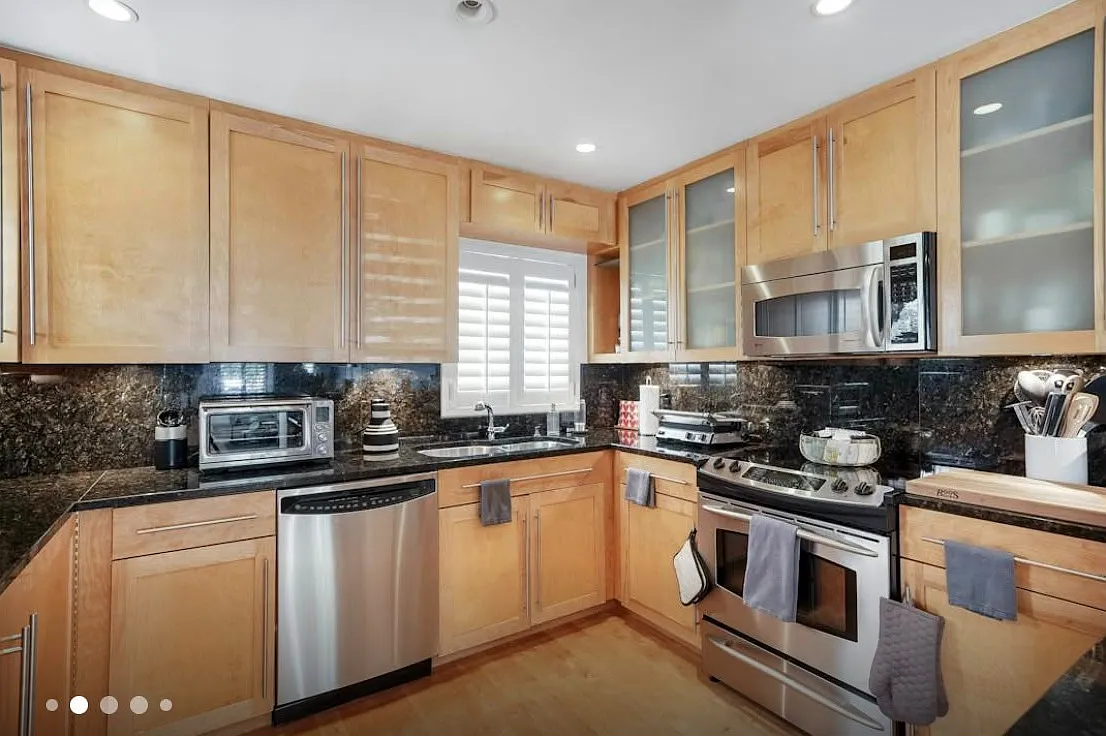 2 bed, 1005 sqft, $4,000 — Photo 3