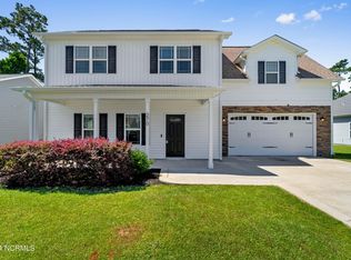 270 Marsh Haven Dr, Sneads Ferry, NC 28460
