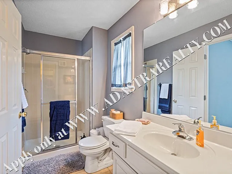 4904 W 157th St — Photo 26